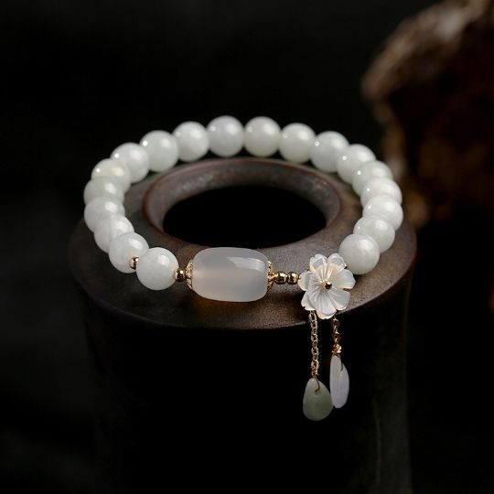 Picture of Zooying Jade Water Drop Bracelet