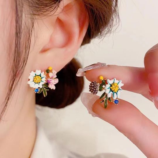 Picture of Flower Blossom Stud Earrings