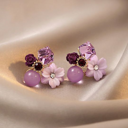 Picture of Elegant Crystal Flower Stud Earrings