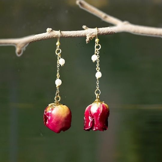 Picture of Pearl and Real Rose Flower Earrings